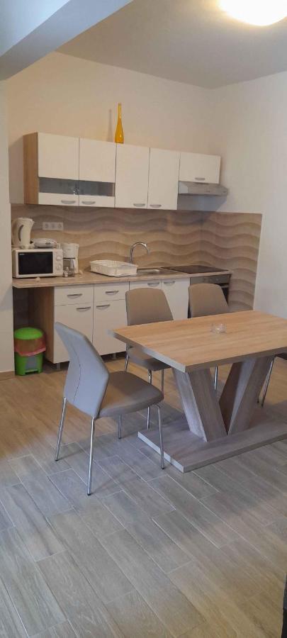 Apartment Lopar 9 Eksteriør billede